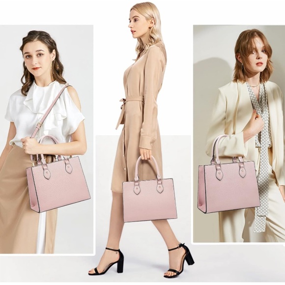 CHICAROUSAL Crossbody Purse // Light Pink - Picture 3 of 12